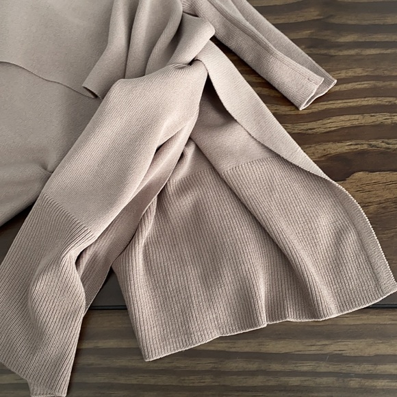 ๐ก๐ช๐ง ๐ญ๐ฎ๐ฟ๐ฎ โข Long Knit Jacket - Picture 11 of 14